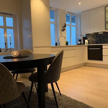 Welcome To Lille Ovregaten, In The Middle Of Apartamento *